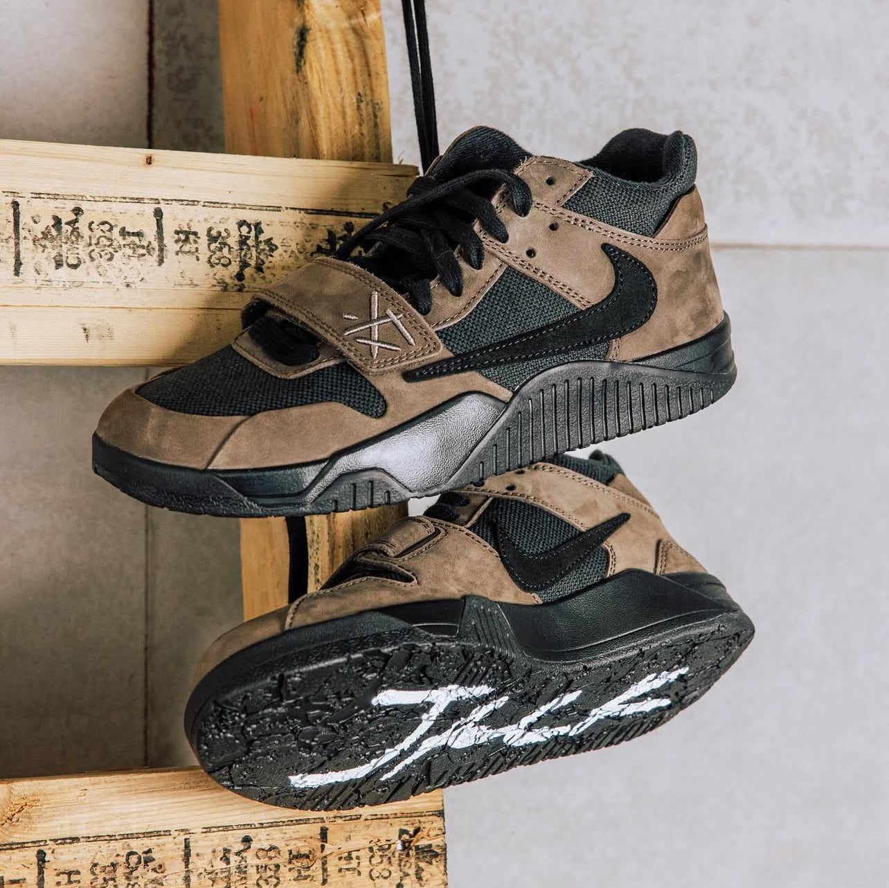 Jordan Jumpman Jack TR Travis Scott Dark Mocha
