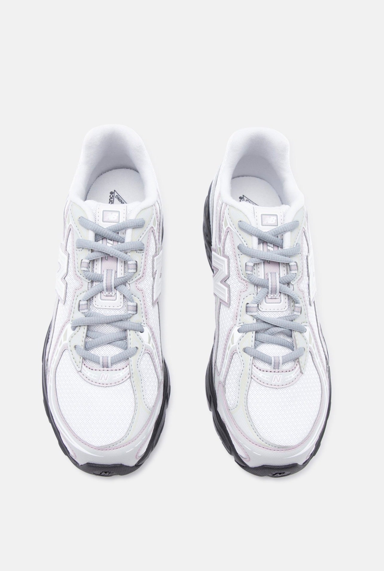 New Balance 740 U7403UQ