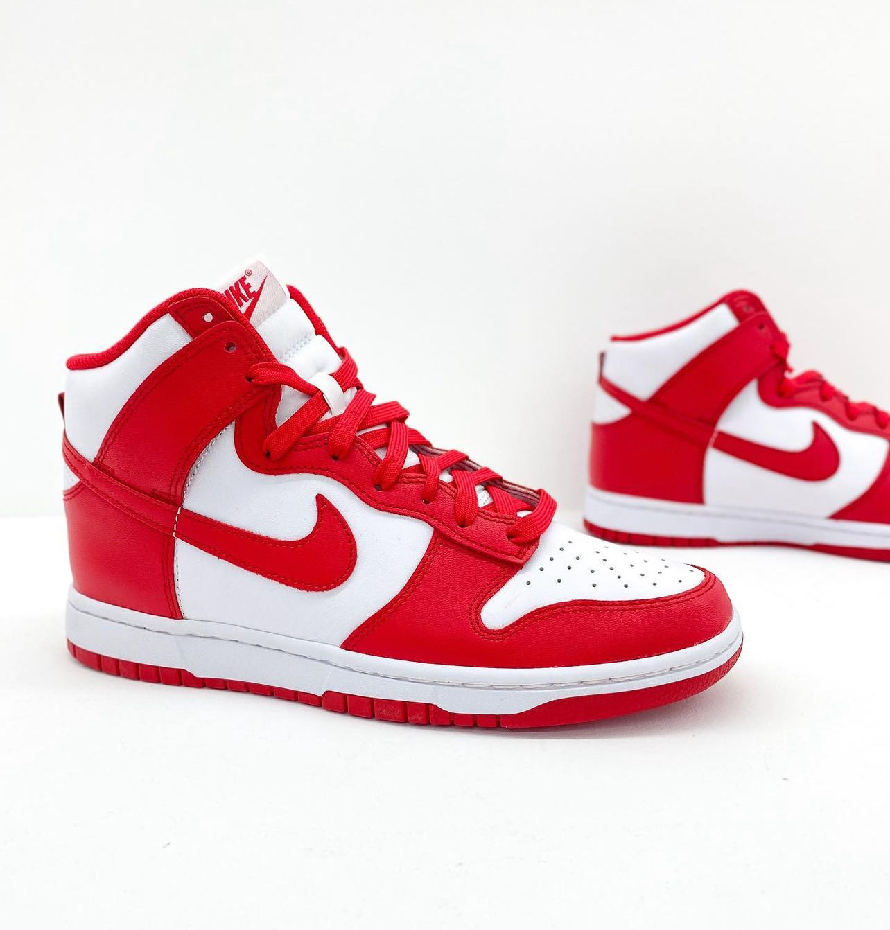 Nike Dunk High Championship white red gs