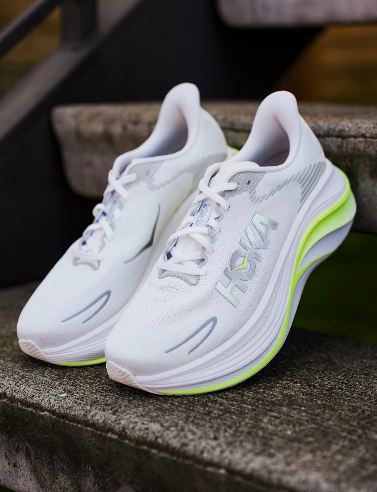 Hoka Skyward X2 White/Neon W