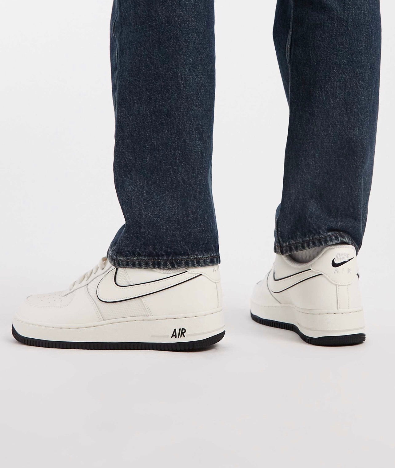 Nike Air Force 1 ’07 Sail Light Bone Black