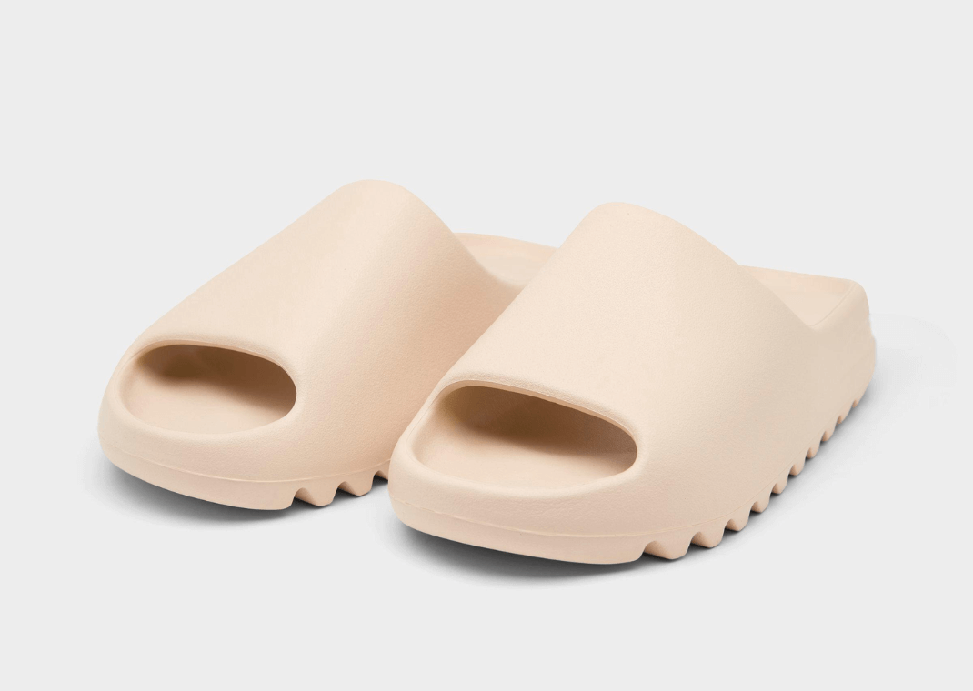 Yeezy Slide Bone (2022 RESTOCK) - Snea.kersale
