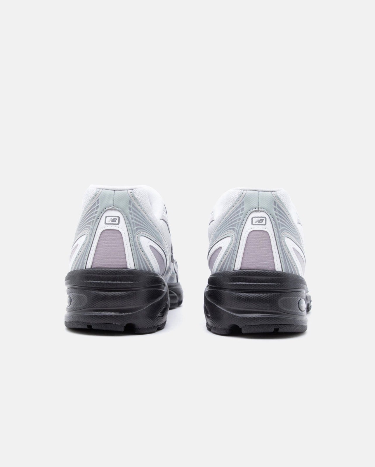 New Balance 740 U7403UQ