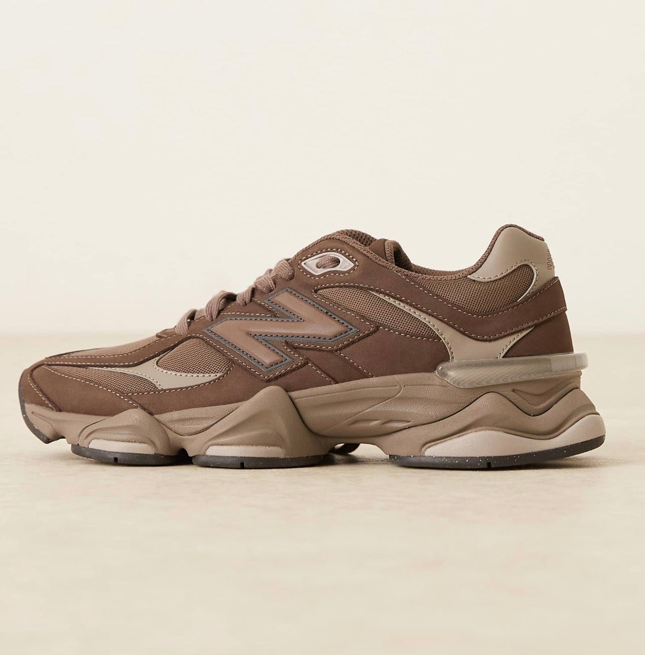 New Balance 9060 Mono Cortado - Snea.kersale - Snea.kersale