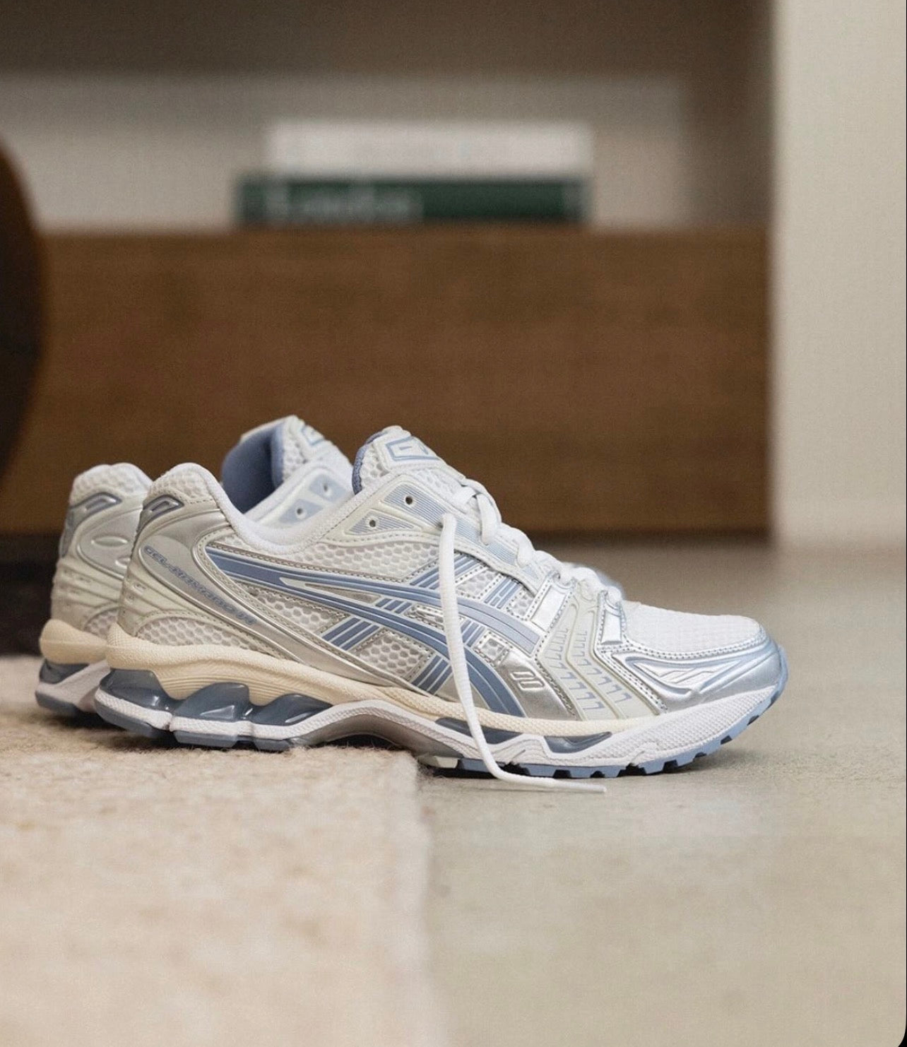 Asics Gel kayano 14 white light navy