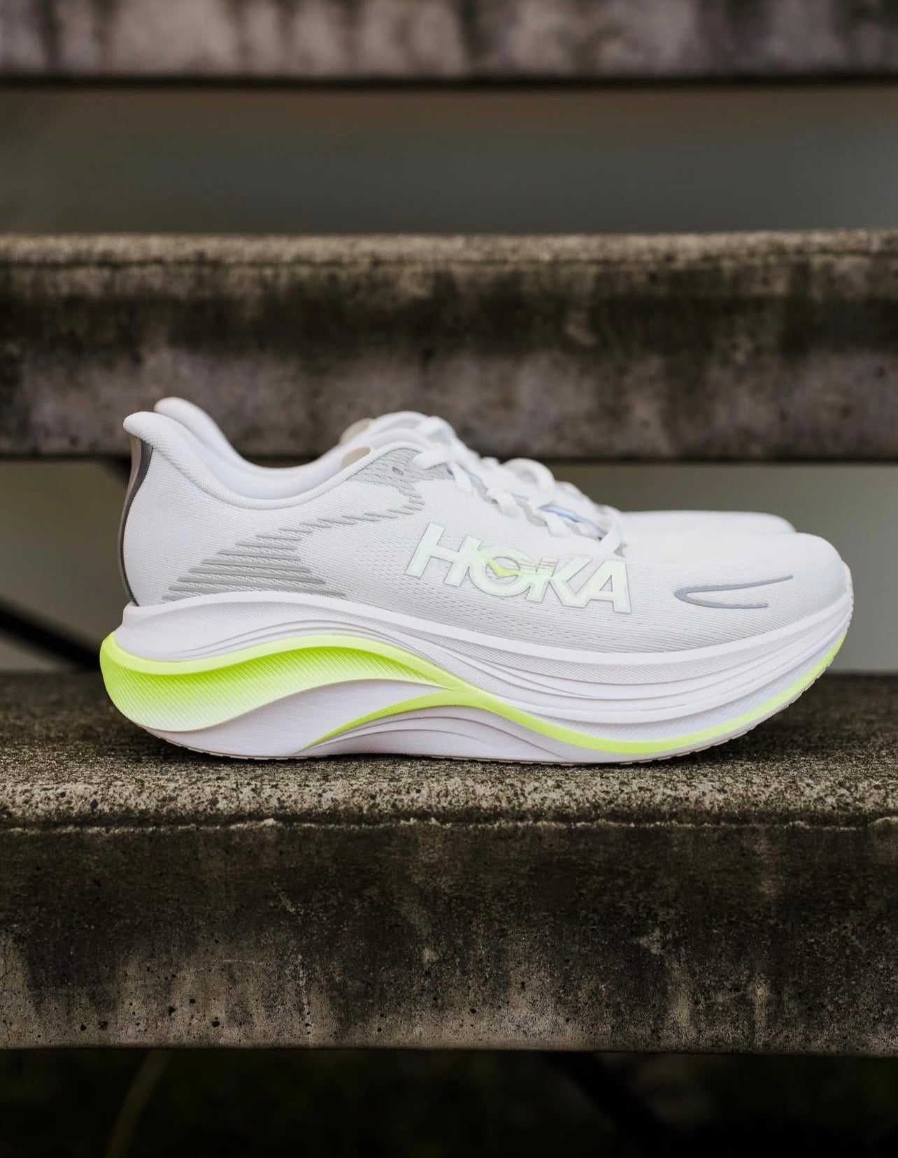 Hoka Skyward X2 White/Neon W