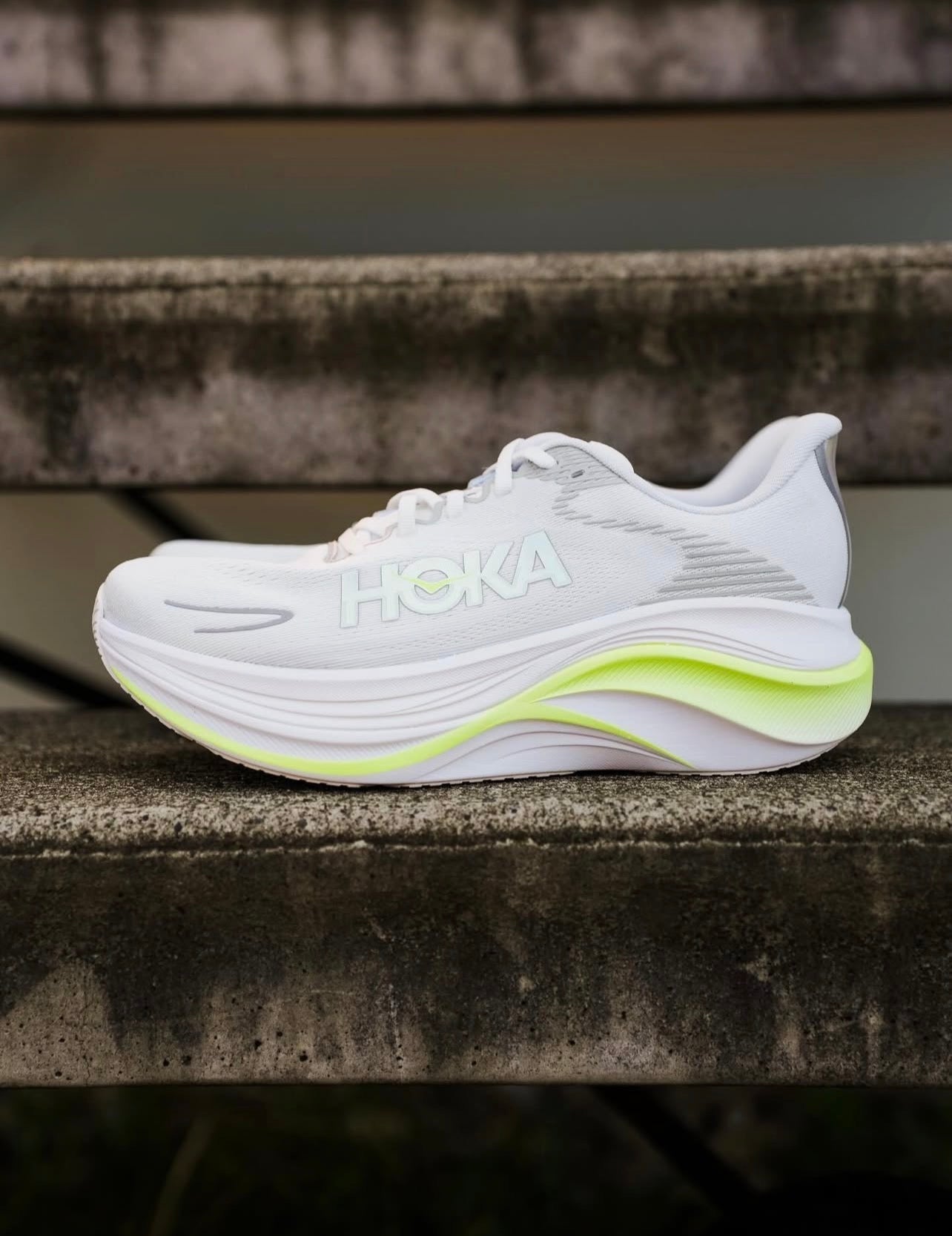 Hoka Skyward X2 White/Neon W