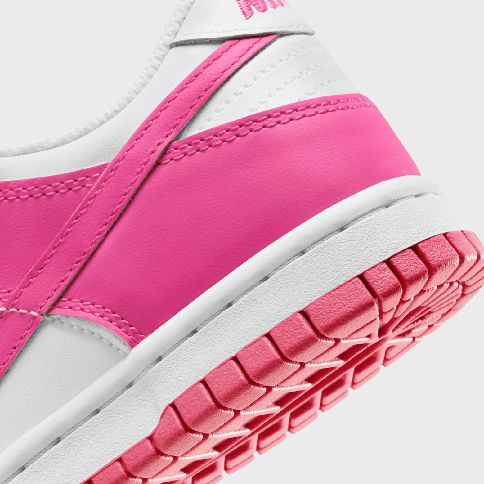 Nike Dunk Low Laser Fuchsia (GS) - Snea.kersale